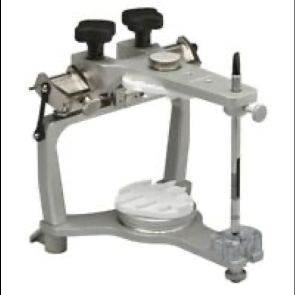 Whip Mix Model #2240 Articulator. Like New.